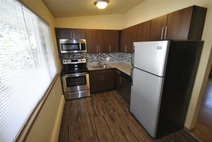 #9205174: 2 Bed/1 Bath  ($2,110/month)